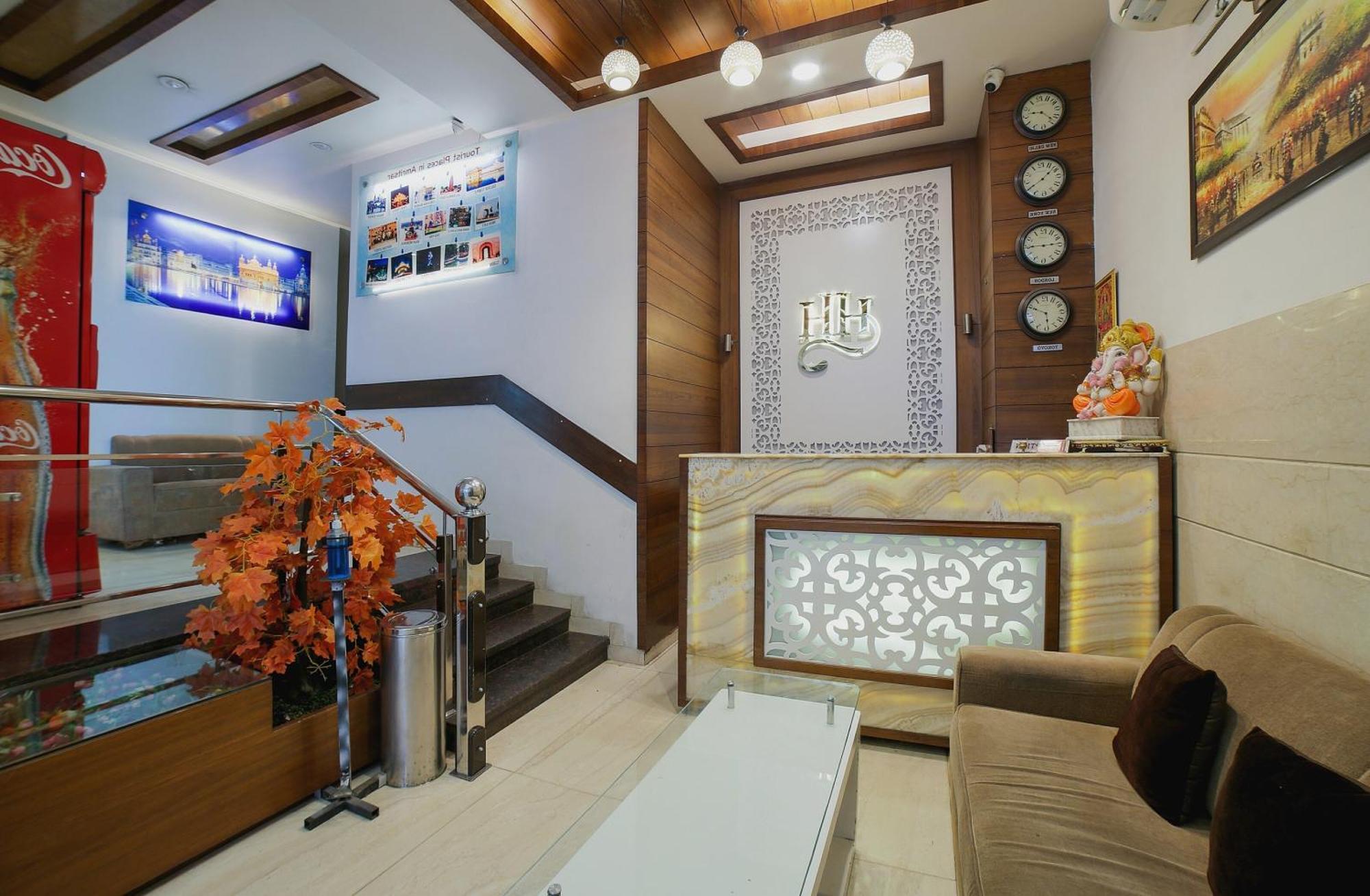 Townhouse Hollywood Heights Hotel Amritsar Buitenkant foto