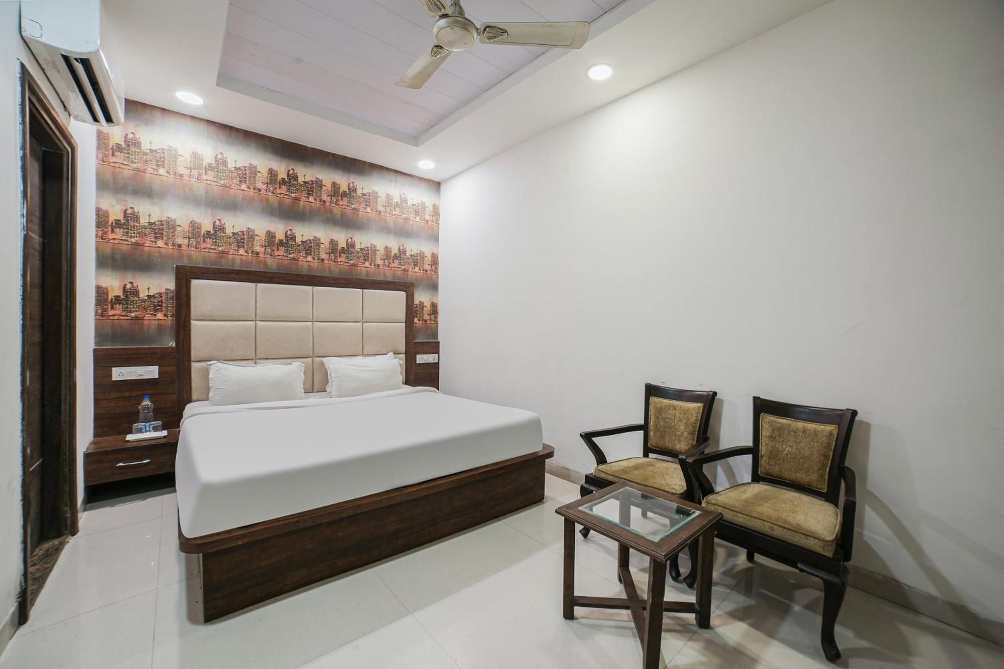 Townhouse Hollywood Heights Hotel Amritsar Buitenkant foto