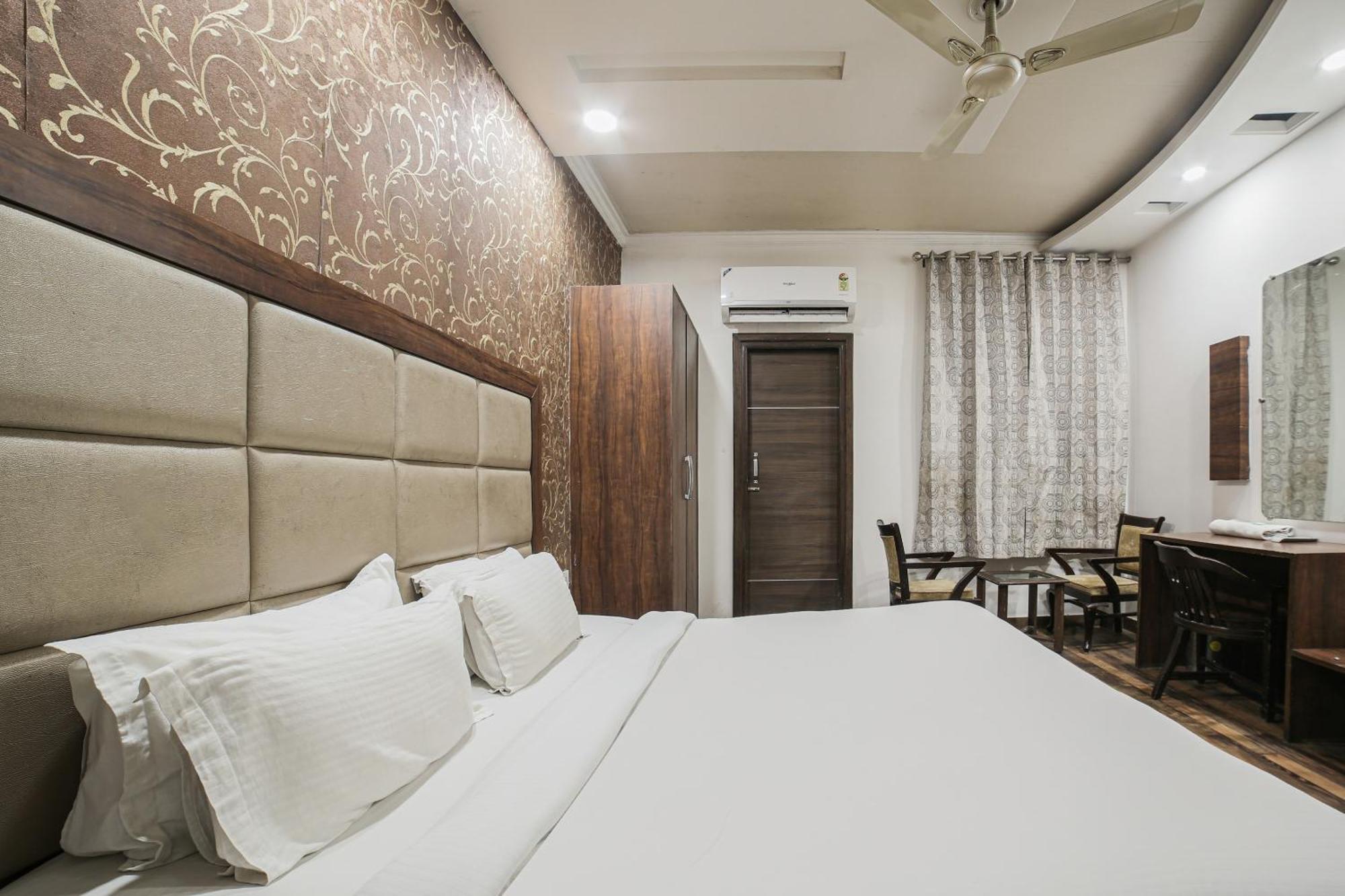 Townhouse Hollywood Heights Hotel Amritsar Buitenkant foto
